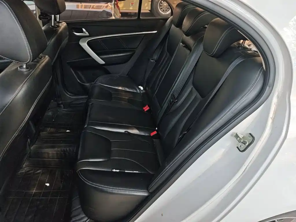 Geely Emgrand — миниатюра 17