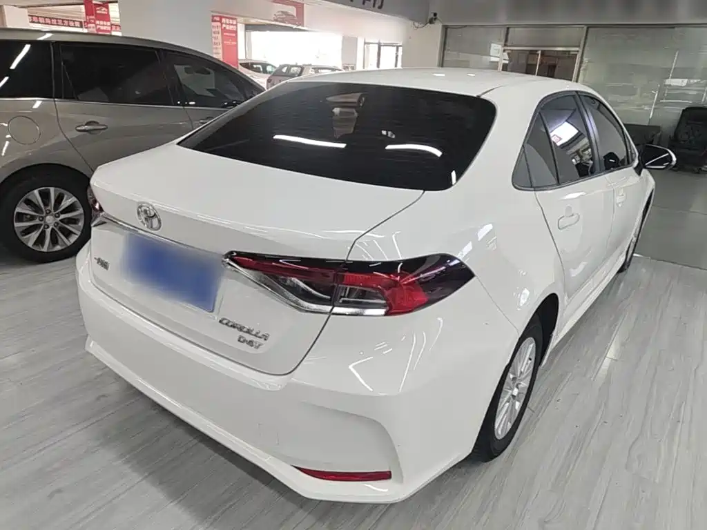 Toyota Corolla — миниатюра 5