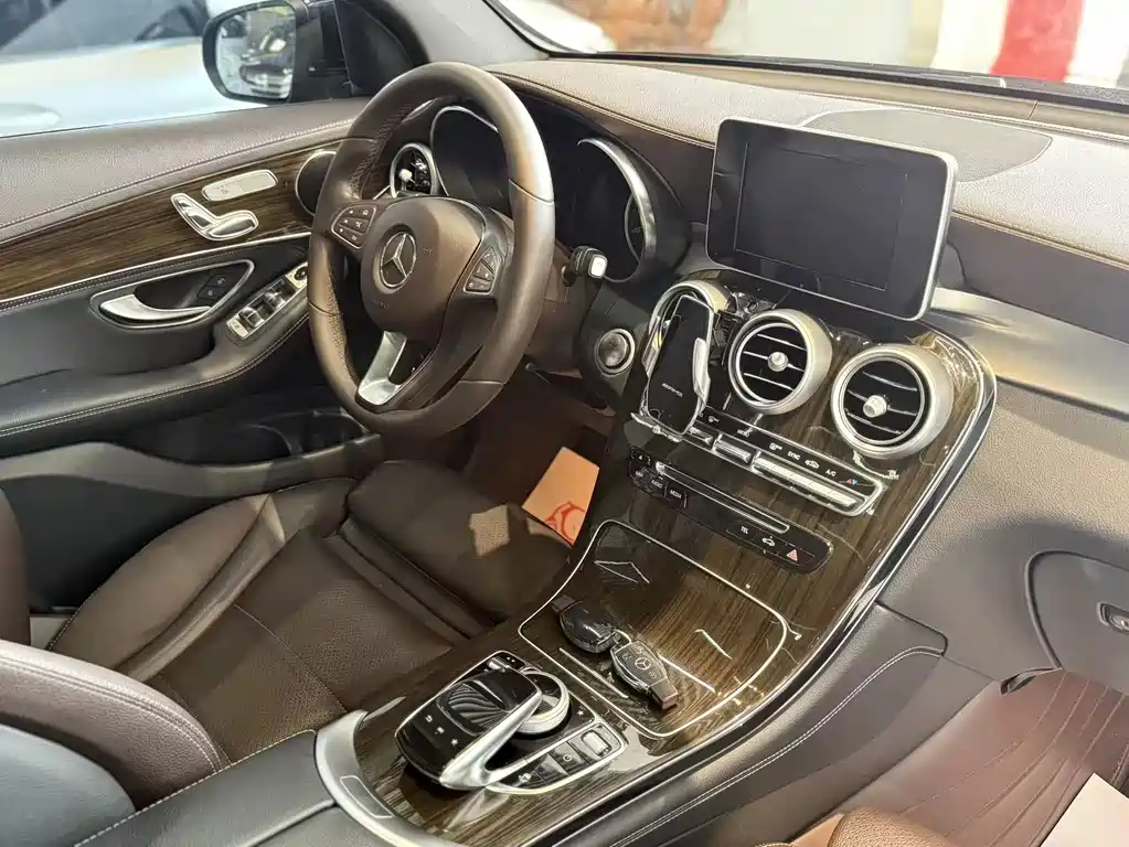 Mercedes-Benz GLC — миниатюра 13