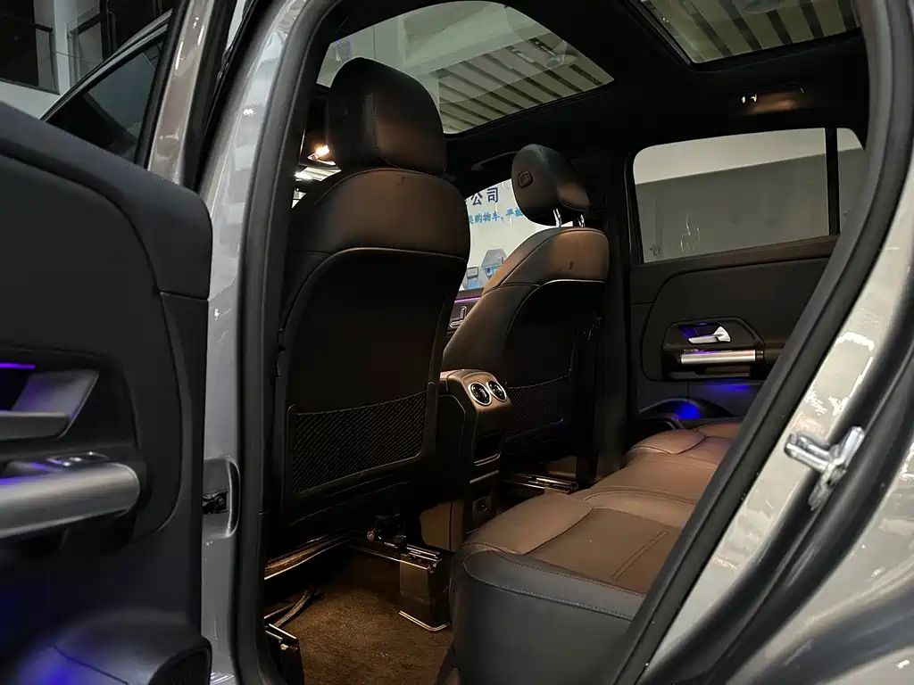 Mercedes-Benz GLA — миниатюра 12