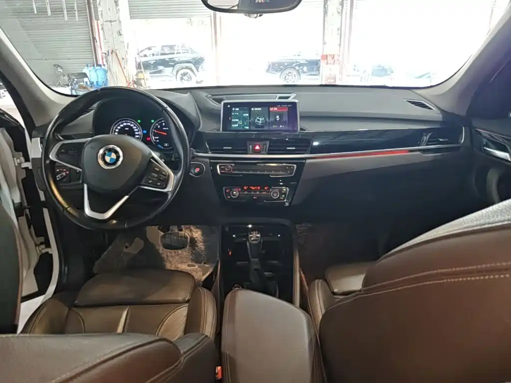 BMW X1 New Energy — миниатюра 10