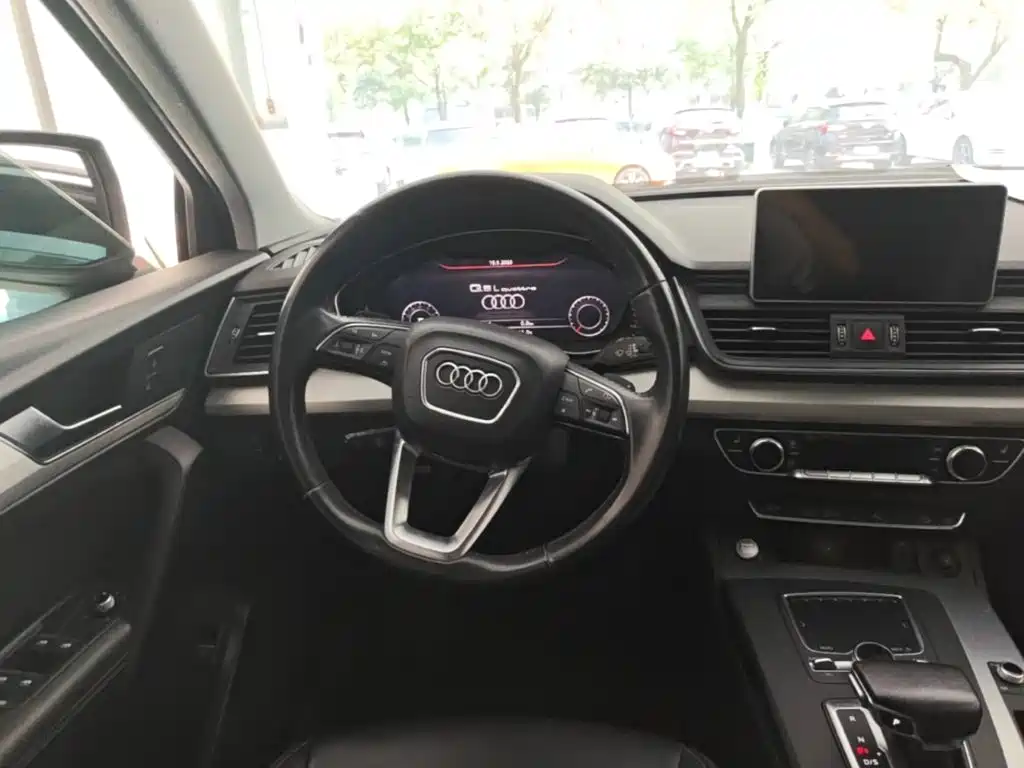 Audi Q5L — миниатюра 11