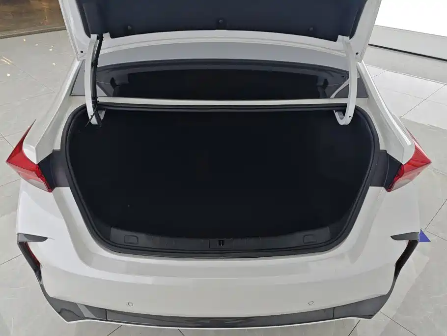 Buick Verano — миниатюра 4