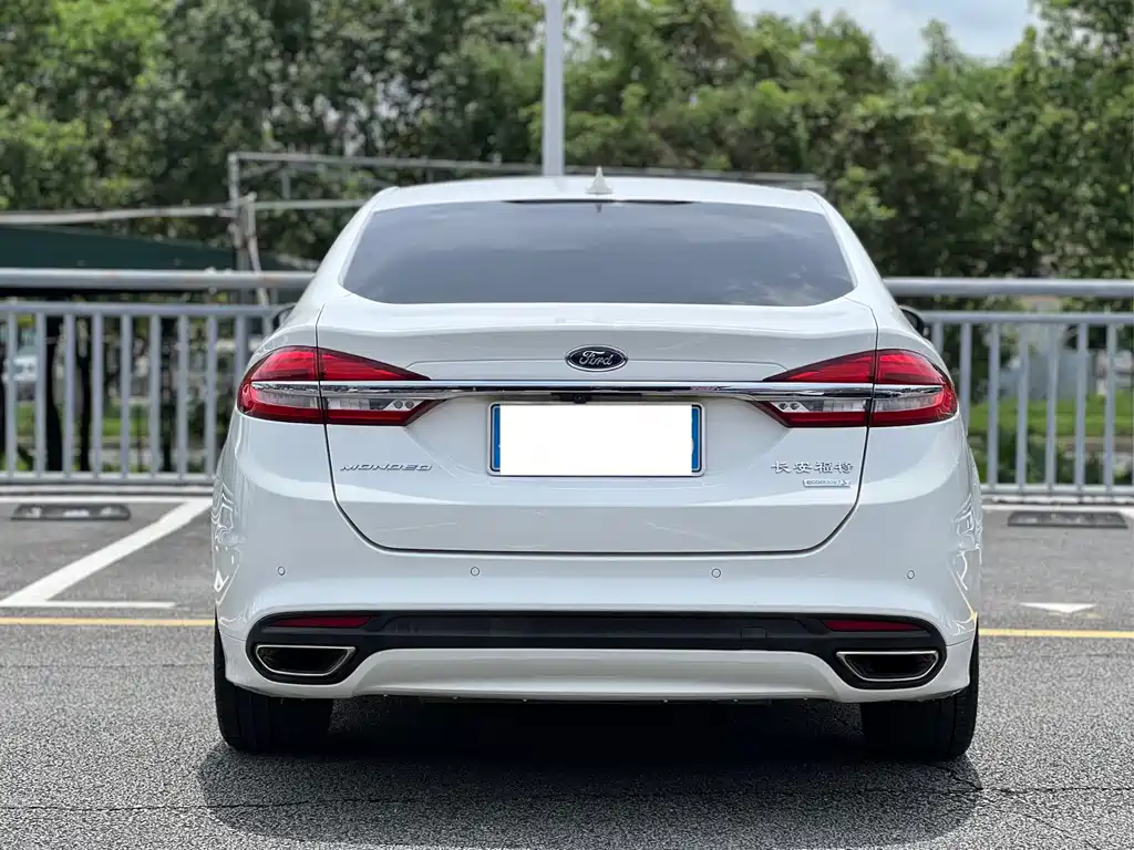 Ford Mondeo — миниатюра 19