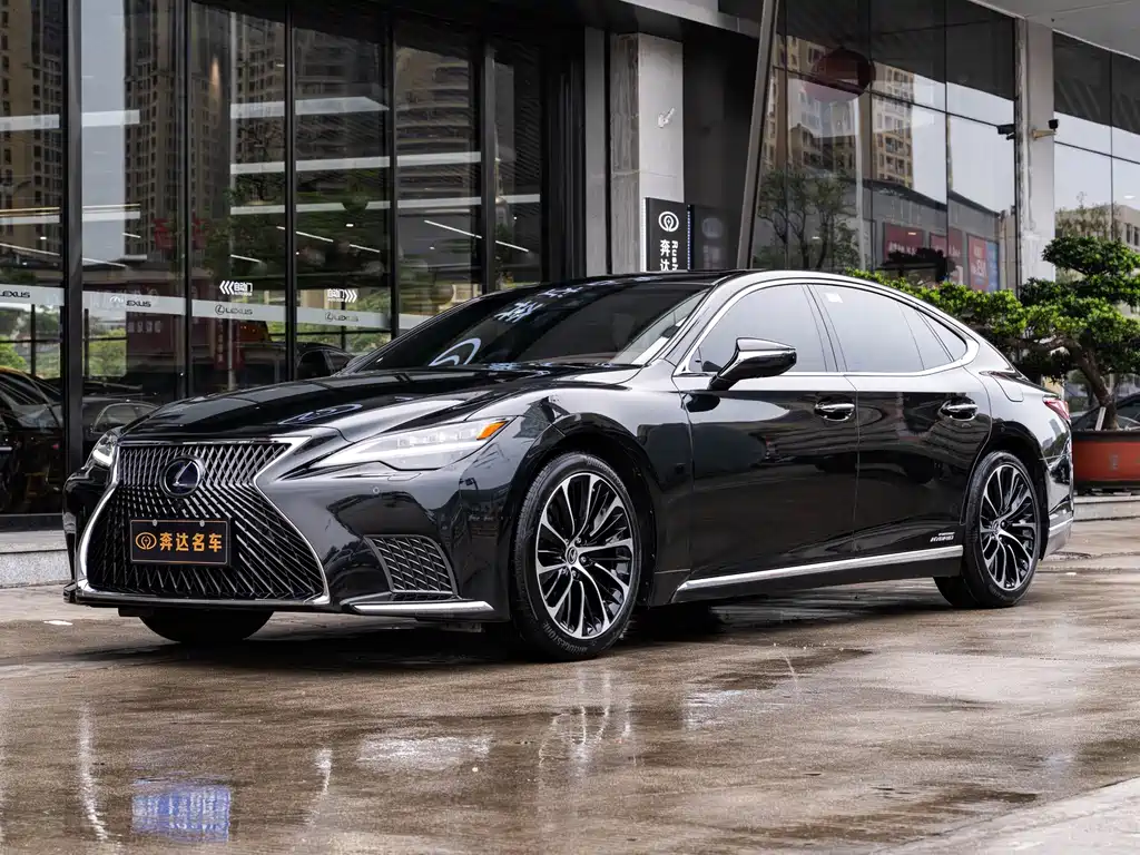 Lexus LS