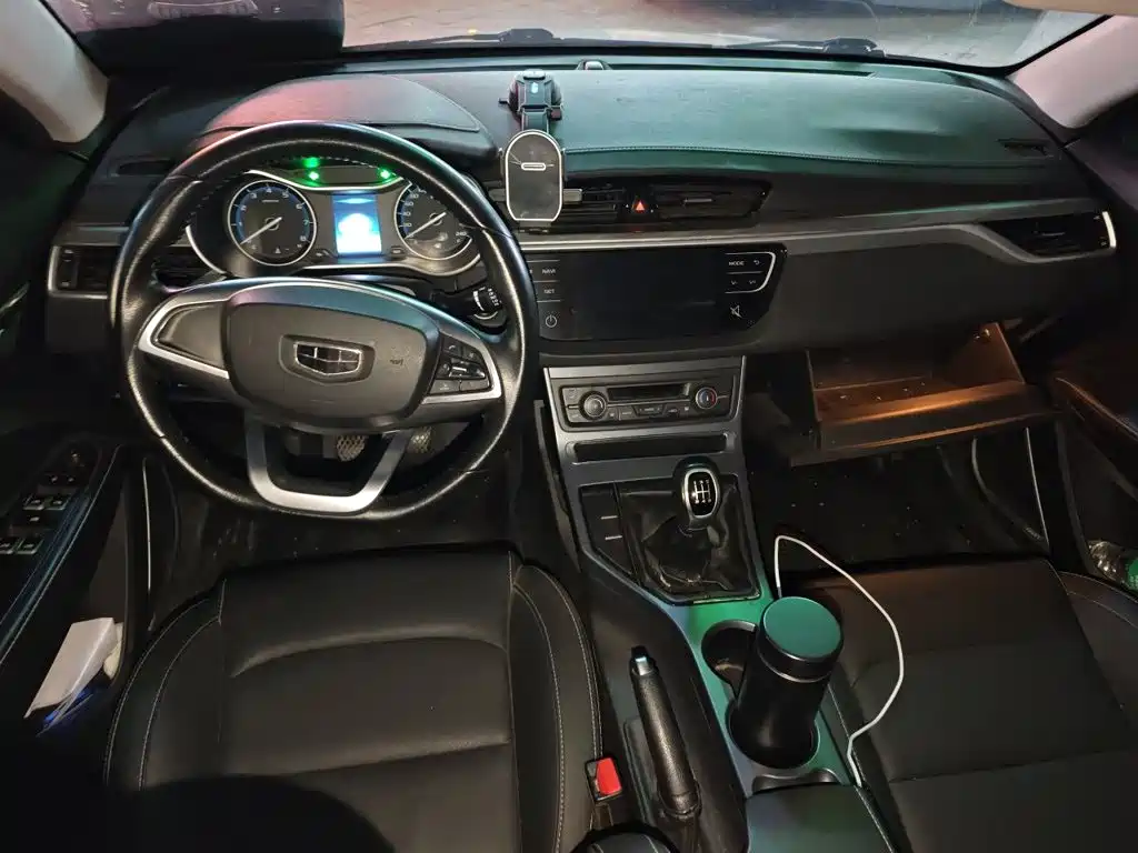 Geely Emgrand — миниатюра 5