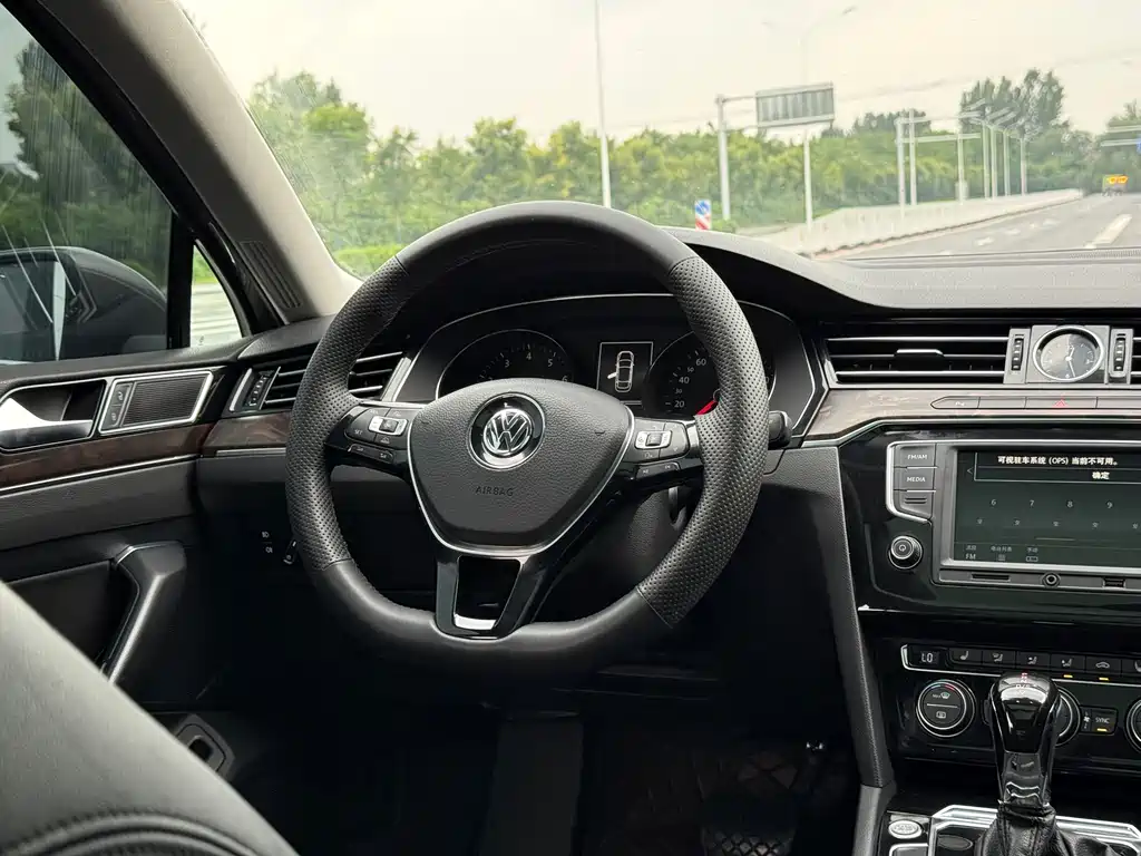 Volkswagen Magotan 2017 380TSI DSG Luxury