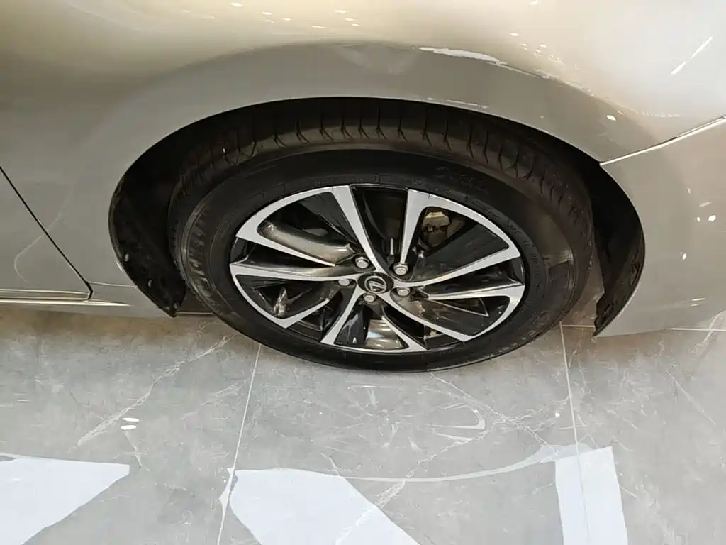 Lexus CT — миниатюра 12