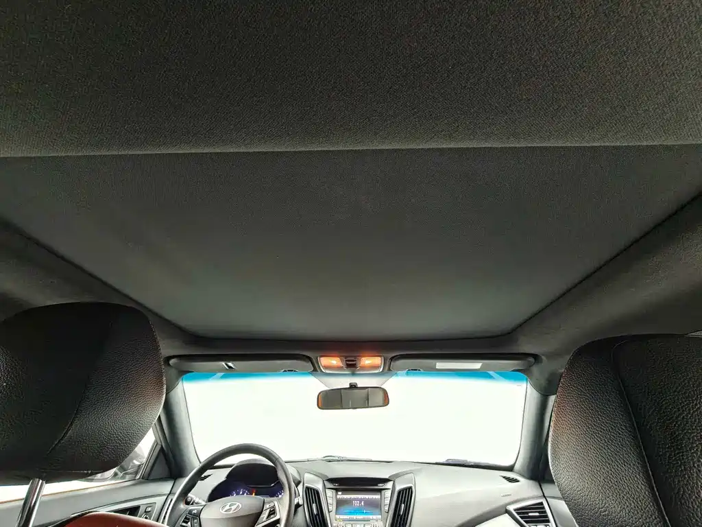 Hyundai Veloster — миниатюра 14