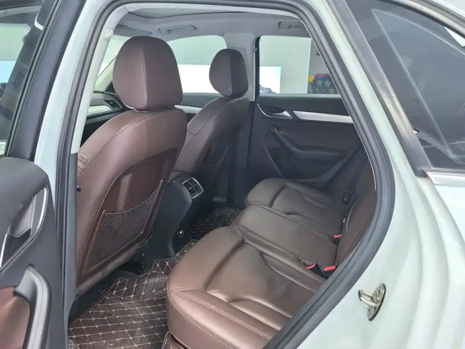 Audi Q3 — миниатюра 11