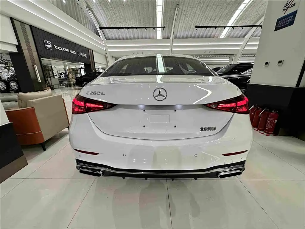 Mercedes-Benz C-Class — миниатюра 4