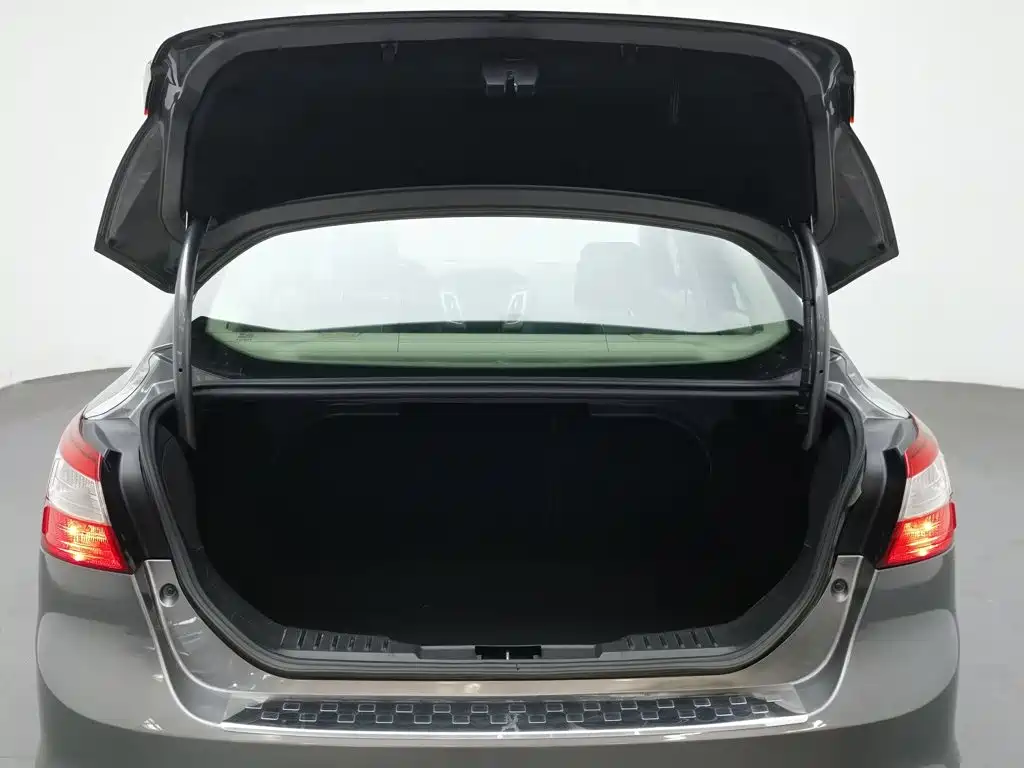 Ford Focus — миниатюра 16