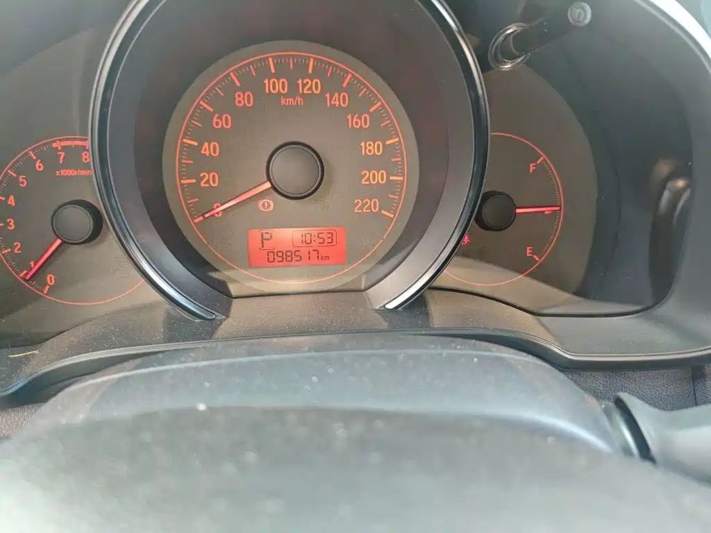 Honda Fit — миниатюра 8