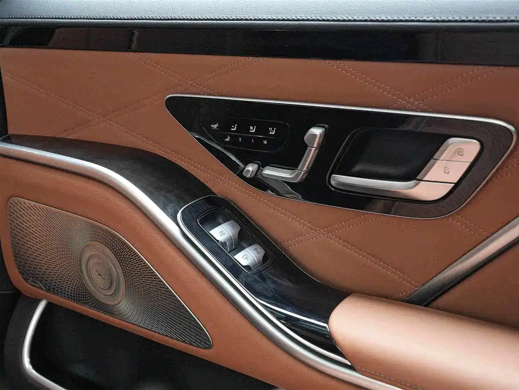 Mercedes-Benz S-Class — миниатюра 20