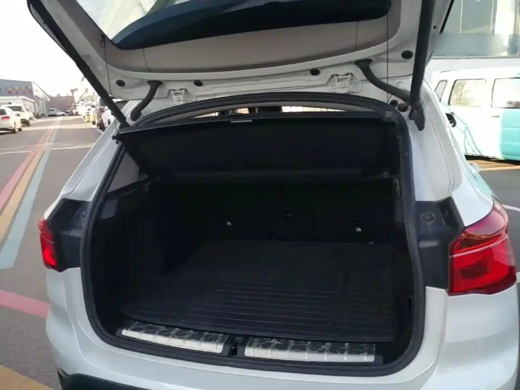 BMW X1 — миниатюра 19