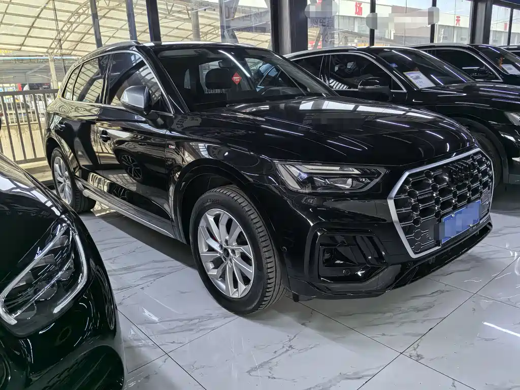 Audi Q5L 2022 40T Luxury