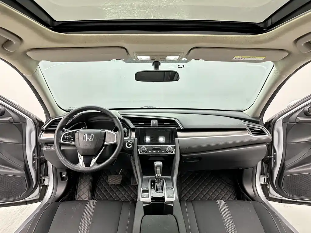 Honda Civic — миниатюра 9