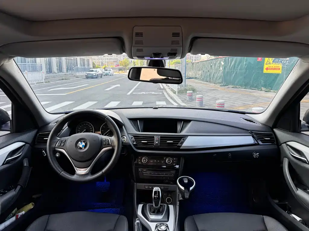 BMW X1 — миниатюра 5