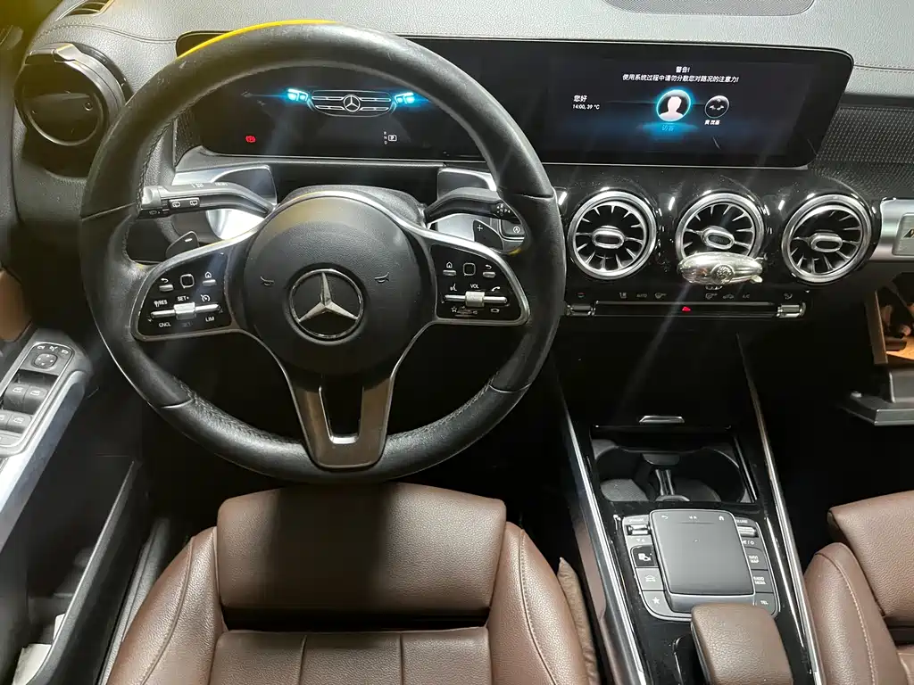 Mercedes-Benz GLB — миниатюра 6