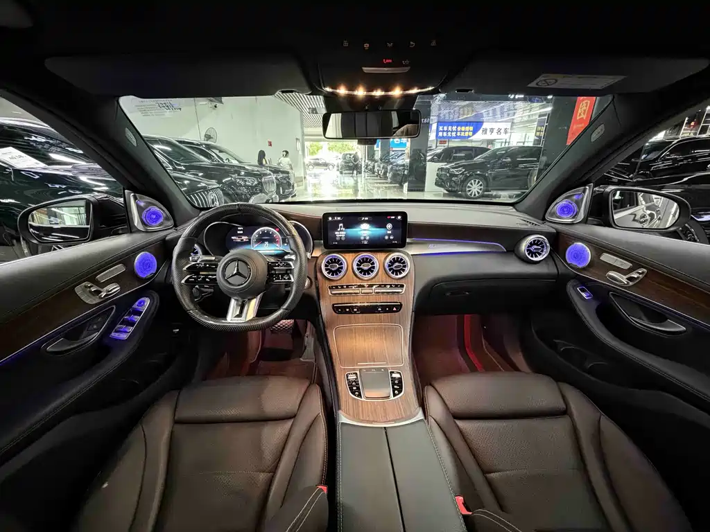 Mercedes-Benz GLC 2020 GLC 300 L 4MATIC Luxury