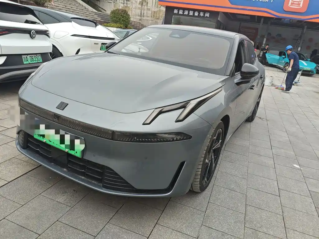 Lynk & Co 07 EM-P 2024