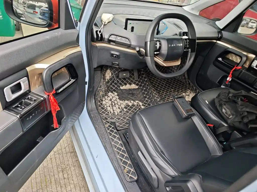 Baojun KiWi EV — миниатюра 16