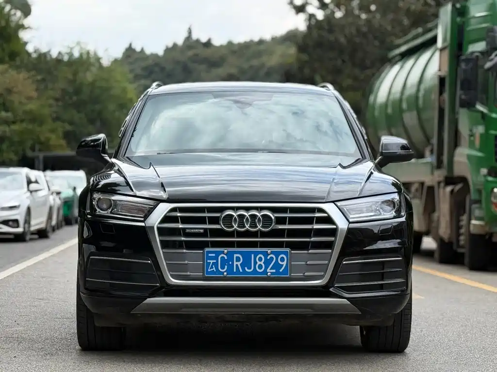 Audi Q5L — миниатюра 2