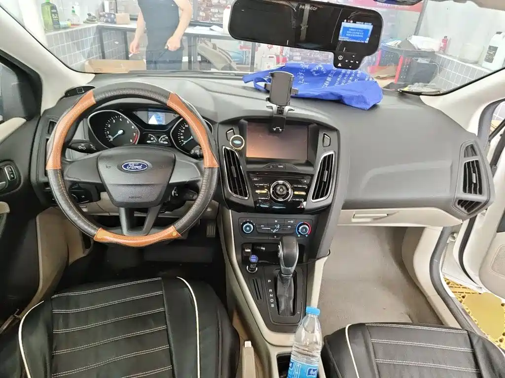 Ford Focus — миниатюра 6