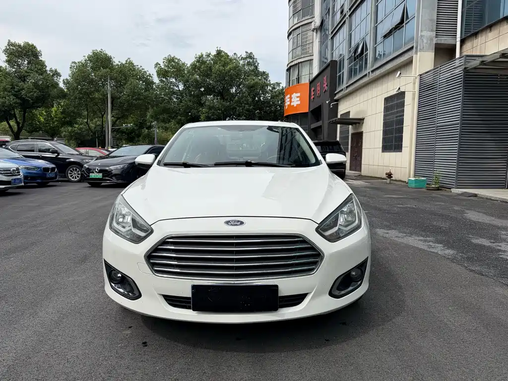 Ford Escort — миниатюра 2