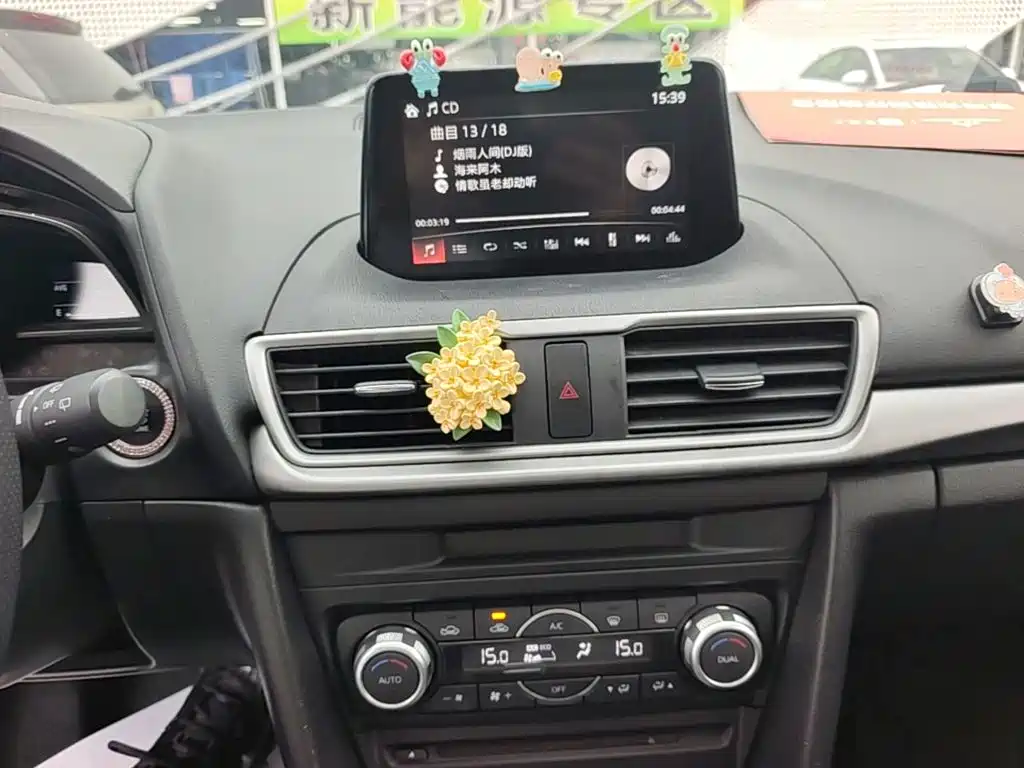 Mazda 3 Axela — миниатюра 13