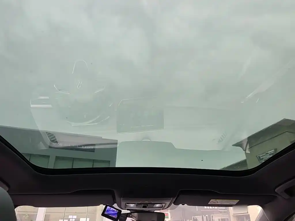 Volkswagen ID.4 Crozz — миниатюра 23