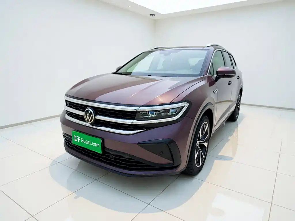 Volkswagen Viloran 2021 380TSI R-Line