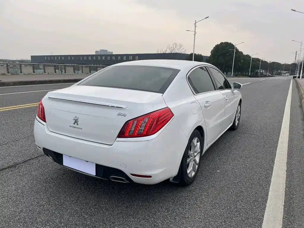 Peugeot 508 — миниатюра 10