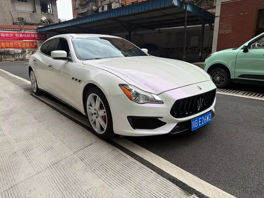 Maserati Quattroporte — миниатюра 9