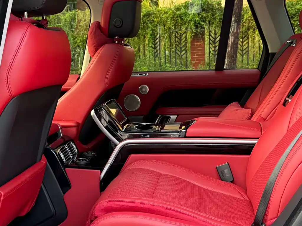 Land Rover Range Rover — миниатюра 10