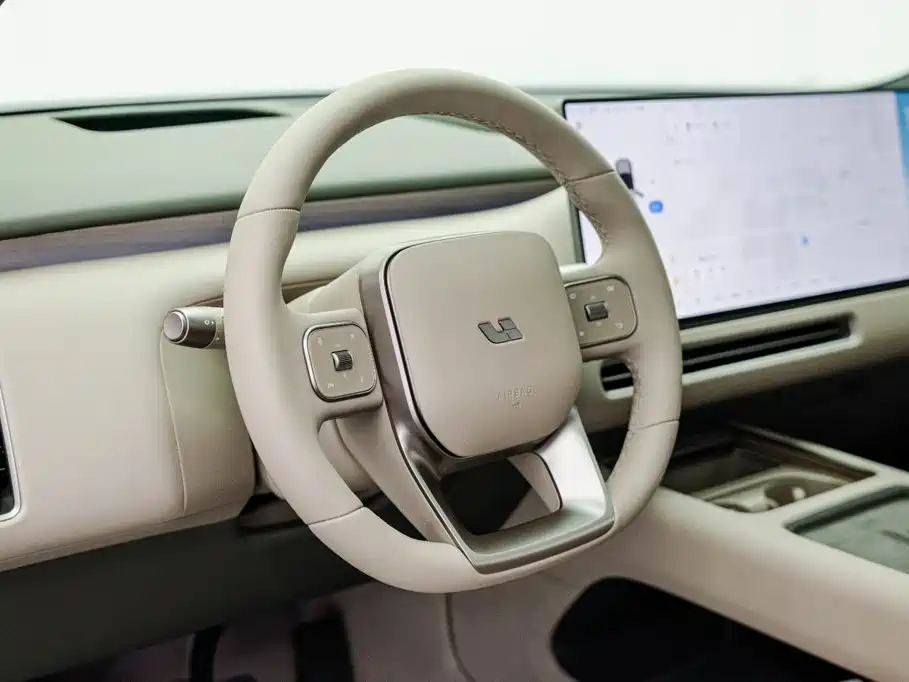 Li Auto Li L8 — миниатюра 8