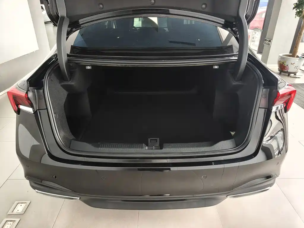 Buick LaCrosse — миниатюра 15