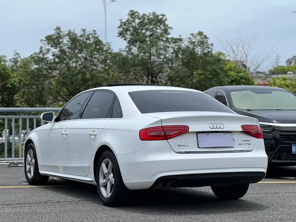 Audi A4L — миниатюра 7