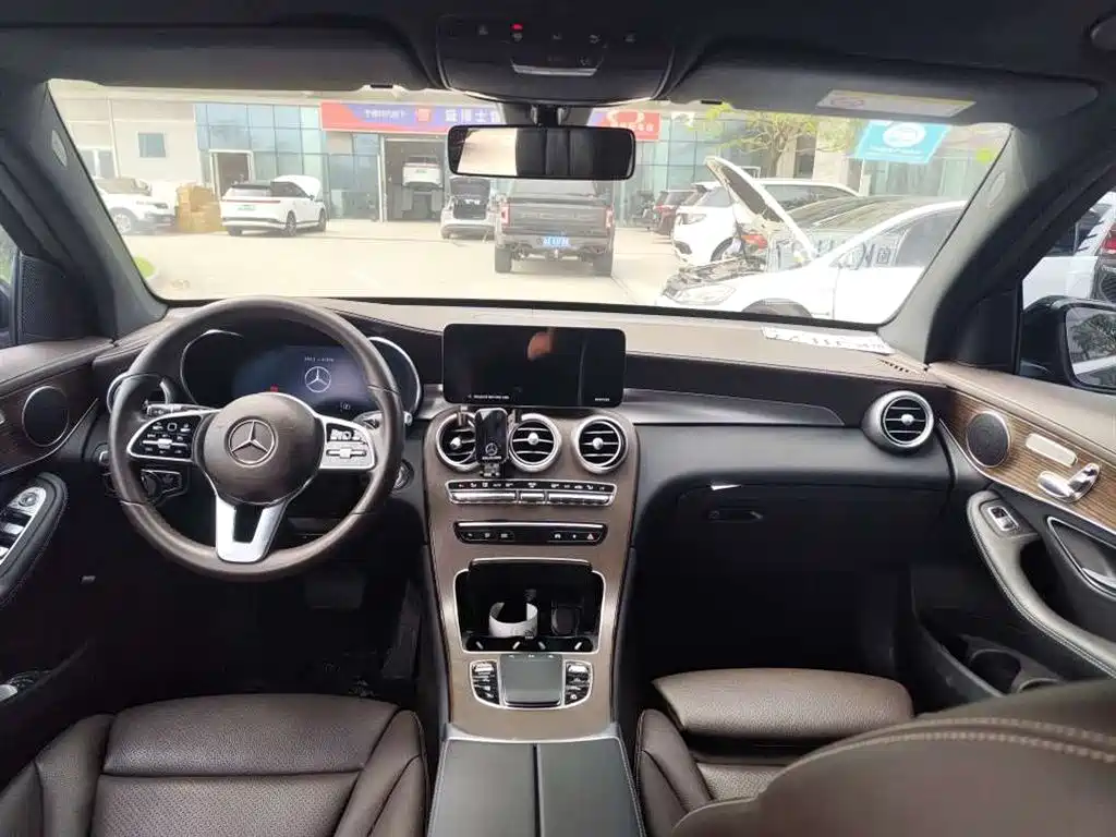 Mercedes-Benz GLC — миниатюра 4
