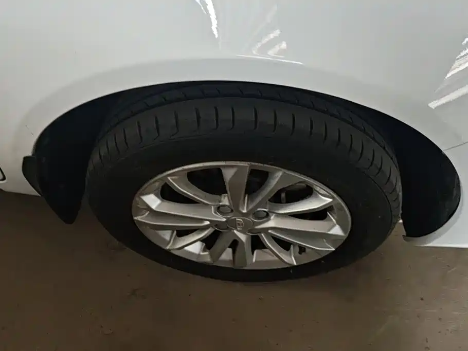 Geely Vision — миниатюра 6
