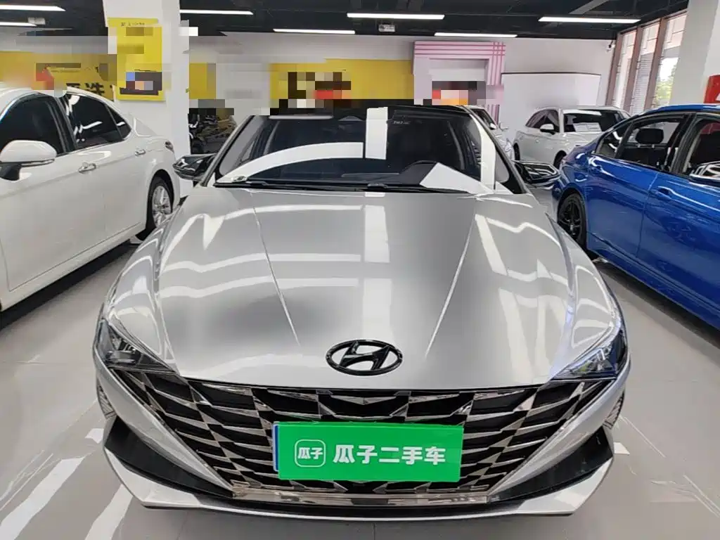 Hyundai Elantra — миниатюра 3