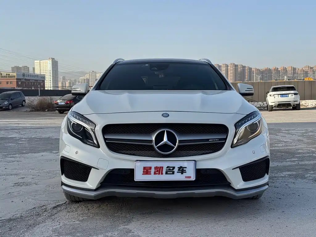 MERCEDES-BENZ GLA AMG