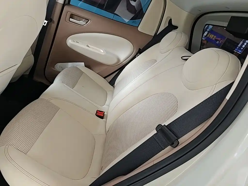 Wuling MINIEV — миниатюра 17