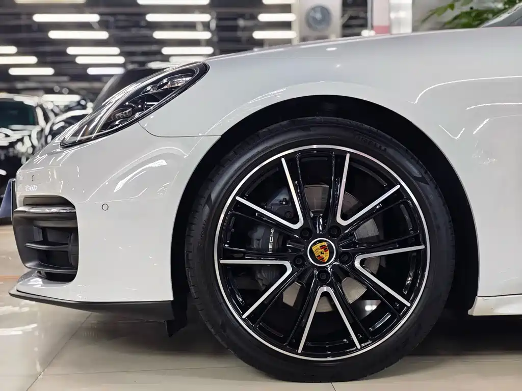 Porsche Panamera — миниатюра 5