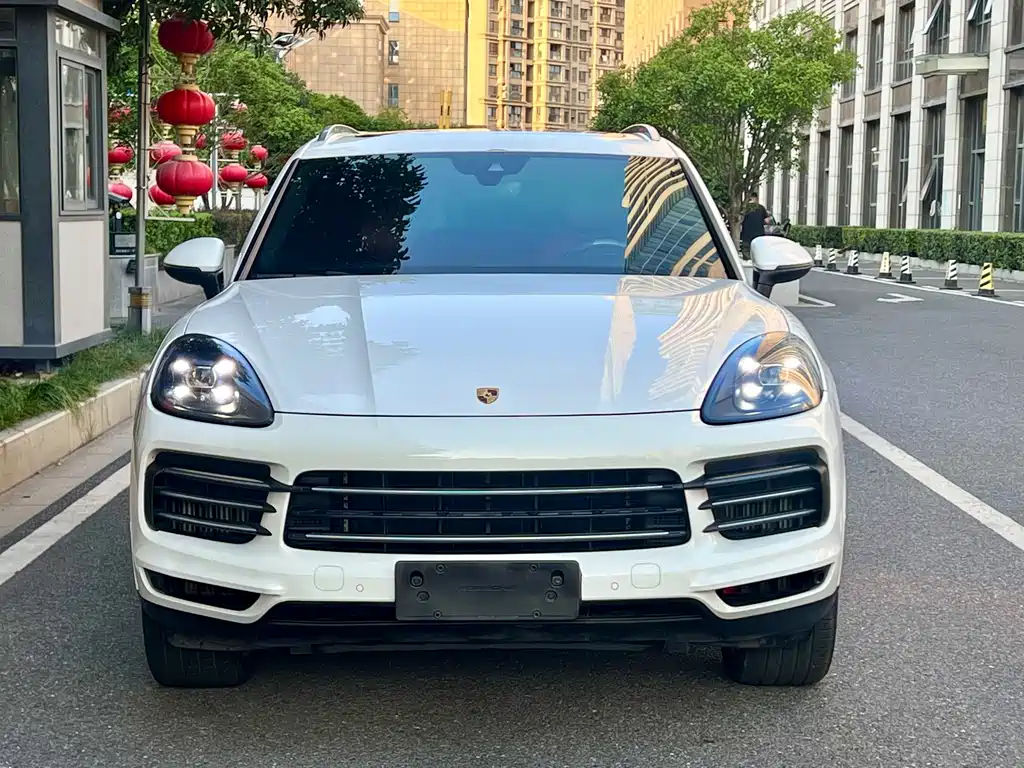 Porsche Cayenne — миниатюра 4