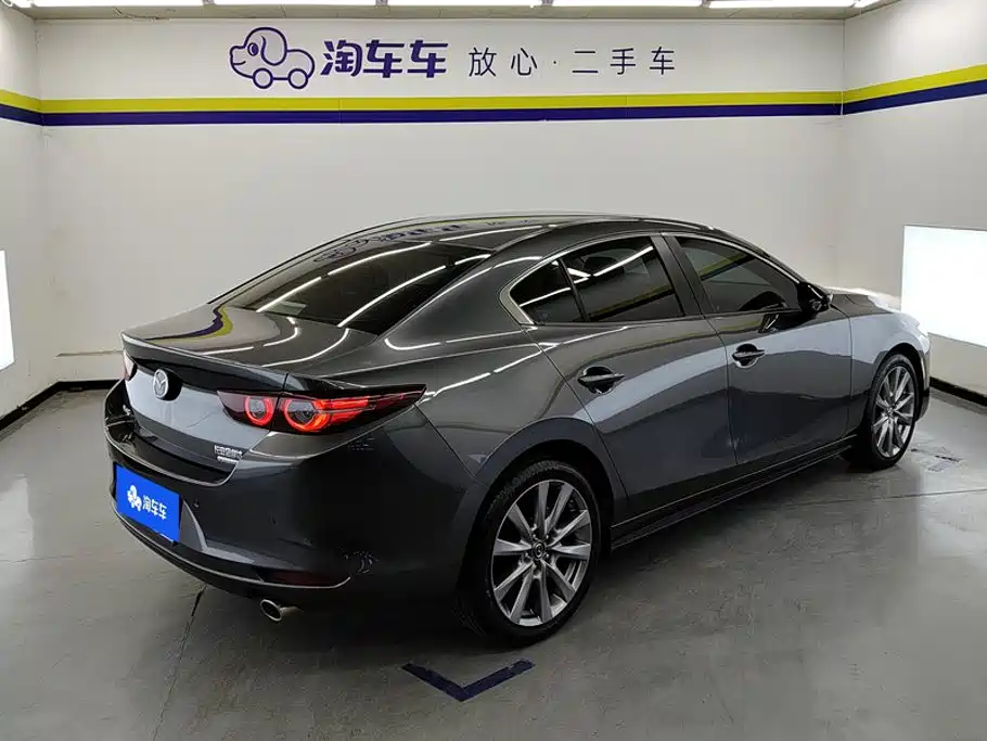 Mazda 3 Axela — миниатюра 3