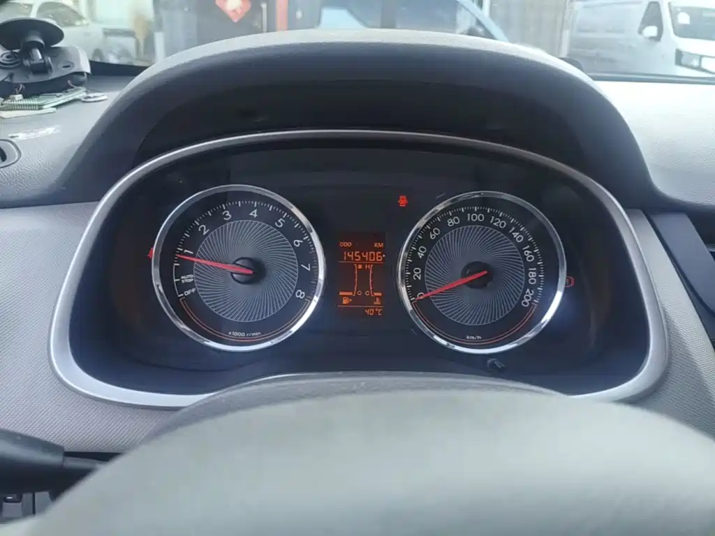 Chevrolet Sail — миниатюра 12