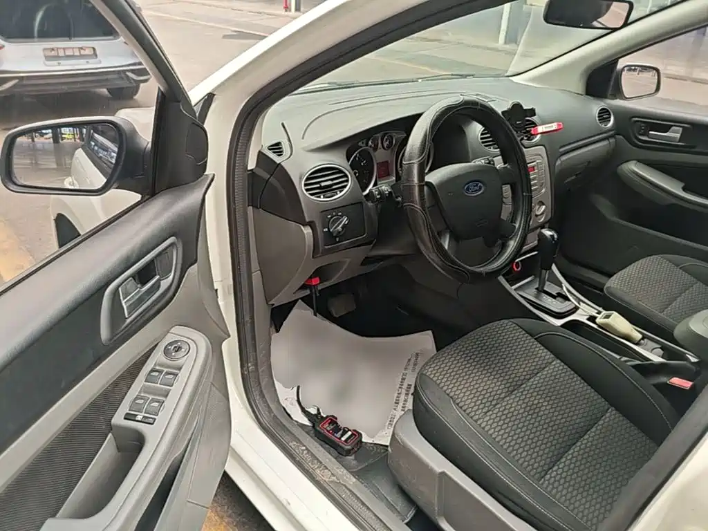 Ford Focus — миниатюра 16