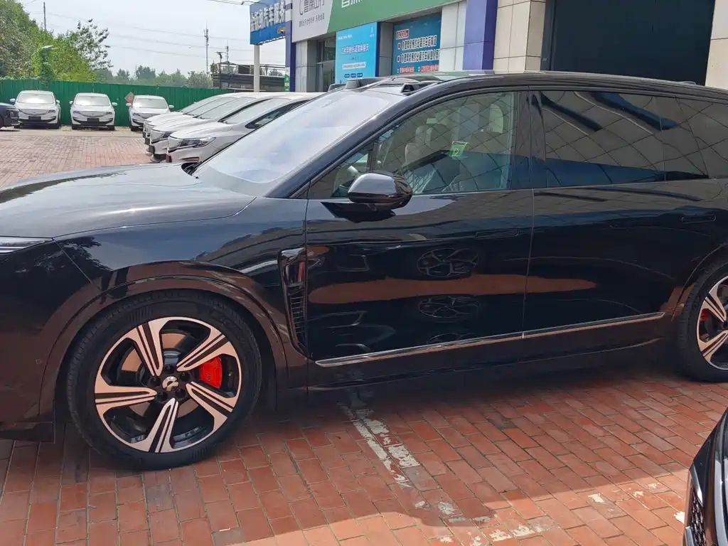 NIO ES8 — миниатюра 2