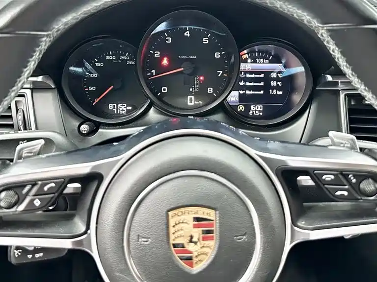 Porsche Macan — миниатюра 12